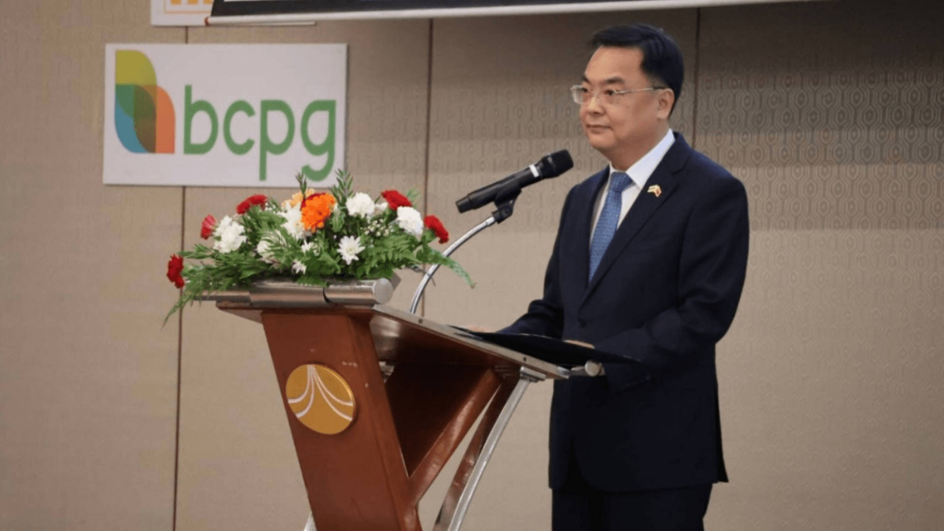 Chinese envoy pushes EV ties, urges fair view of 'grey’ capital