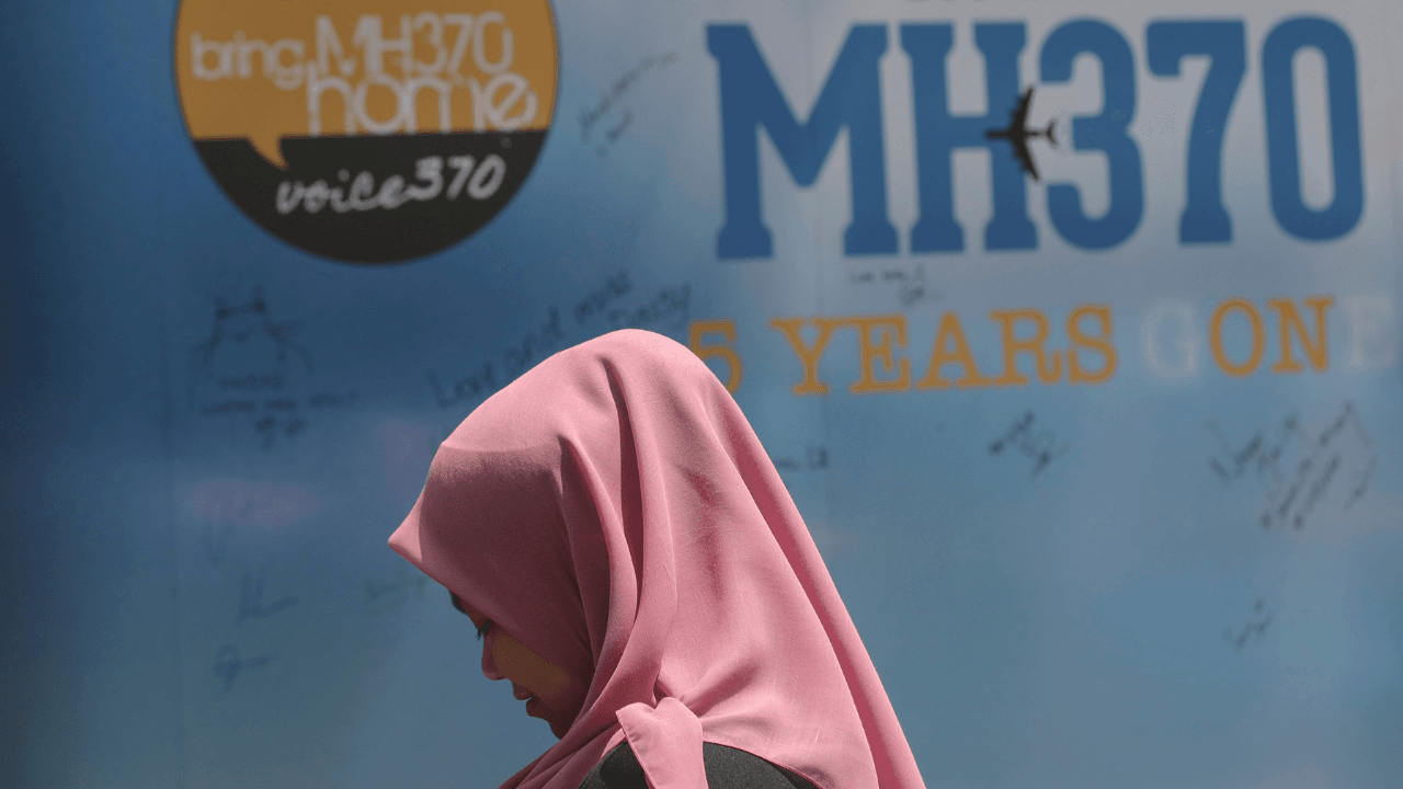 Malaysia extends search for MH370 for another year - Thai PBS World