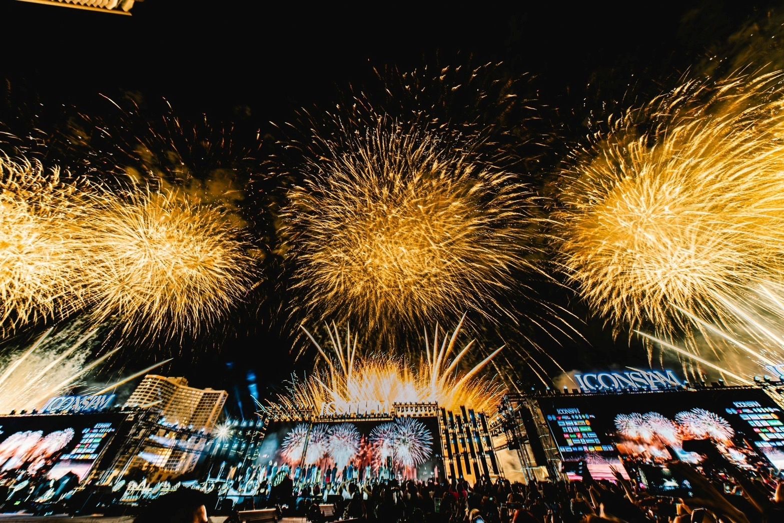 New Year fireworks display in Bangkok
