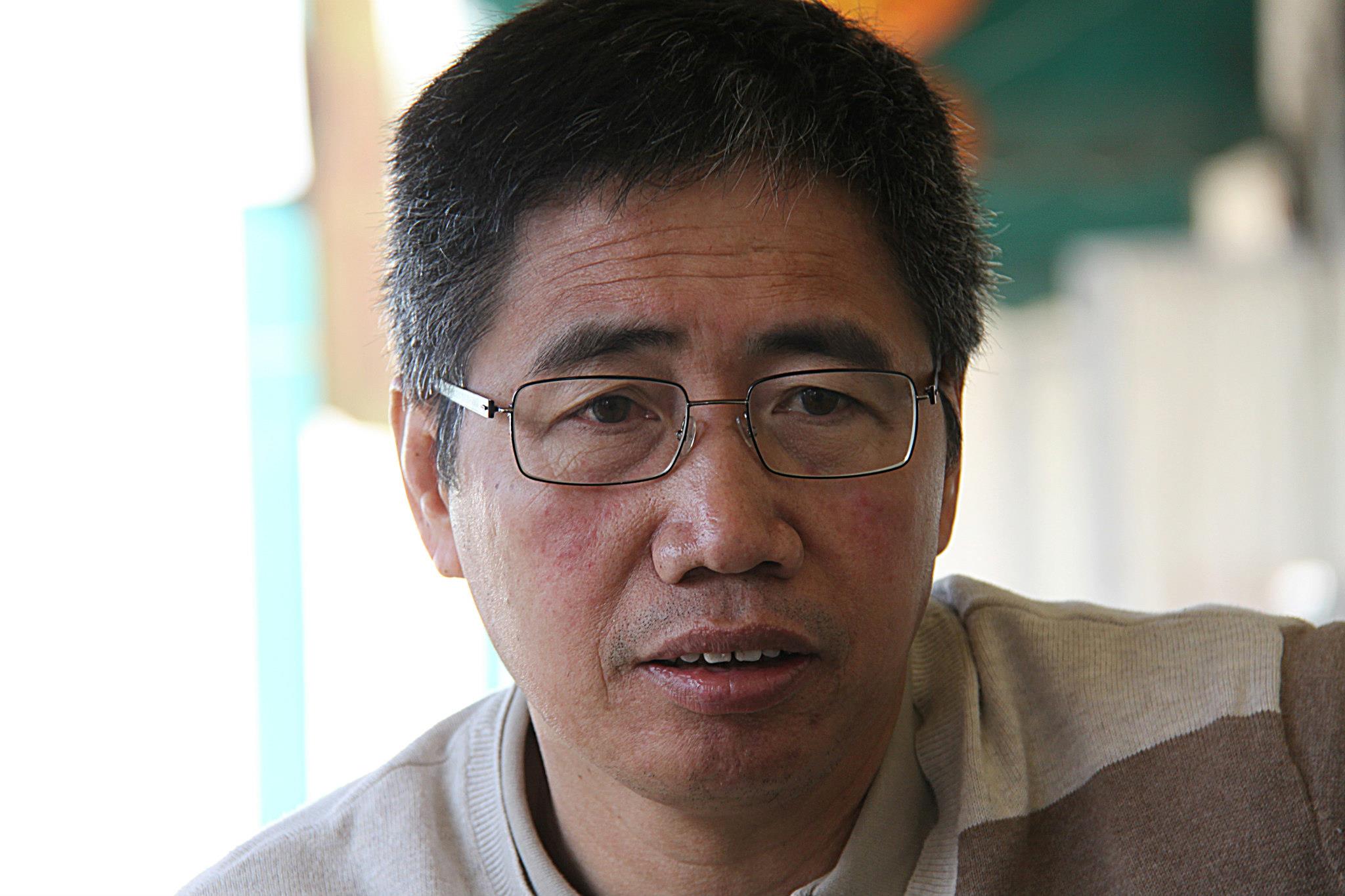 Vietnam arrests prominent journalist over Facebook posts